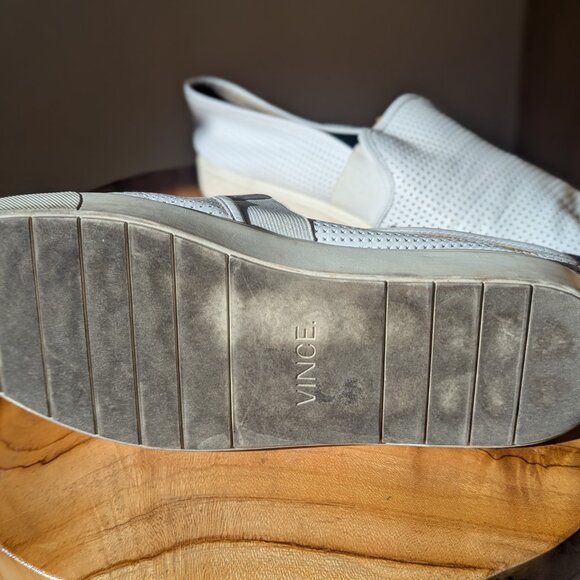 Vince Perforated Leather Blair Sneaker 8.5 - Picture 2 of 5